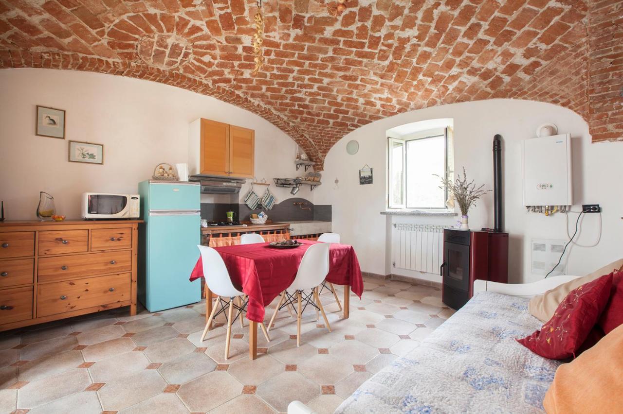 Cascina Belvedere Quargnento Bagian luar foto