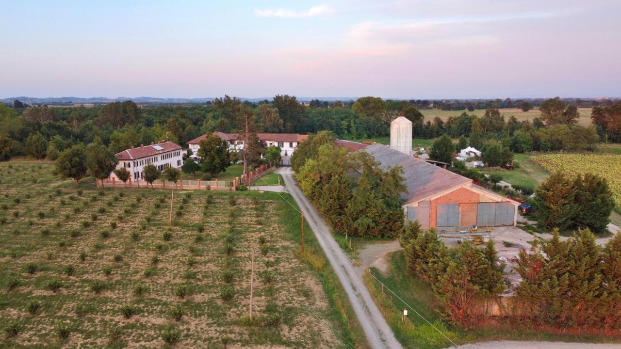 Cascina Belvedere Quargnento Bagian luar foto