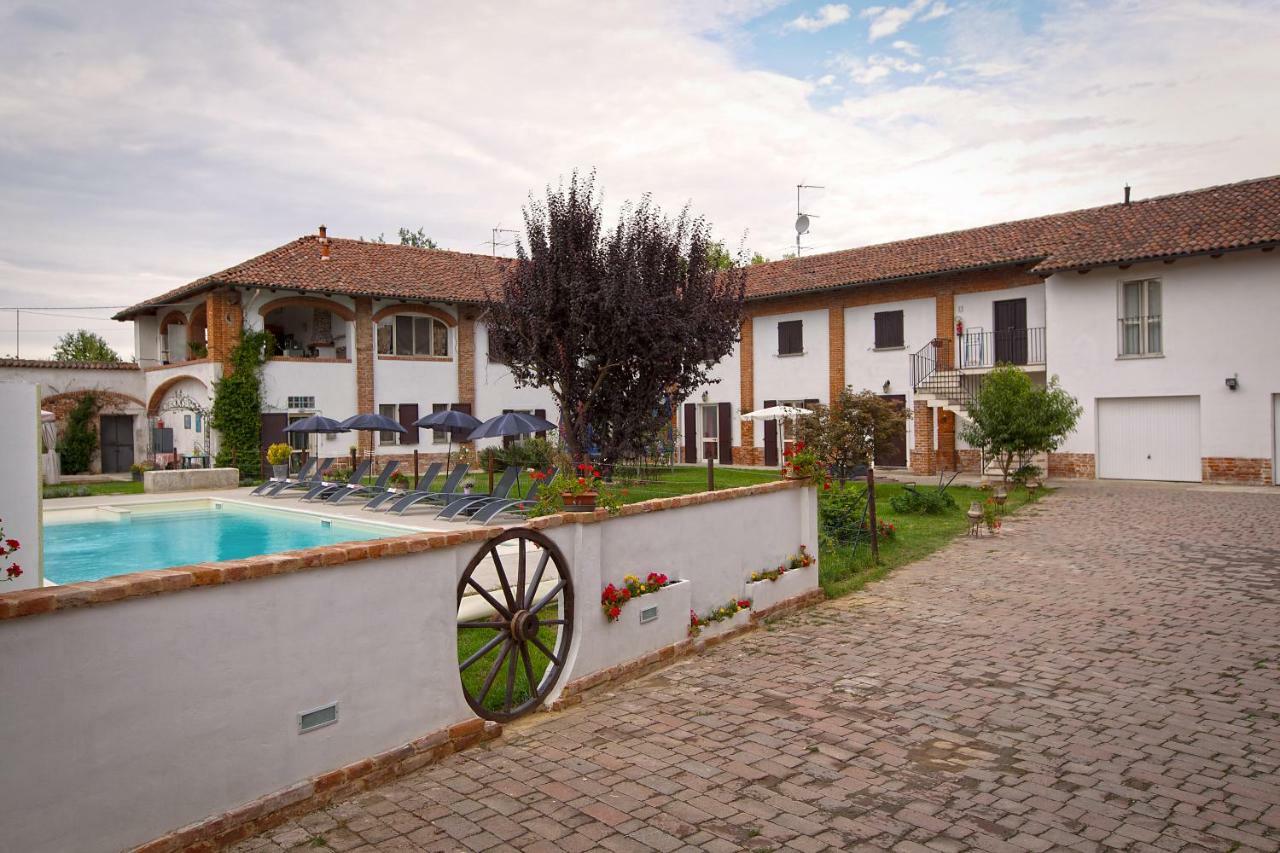 Cascina Belvedere Quargnento Bagian luar foto