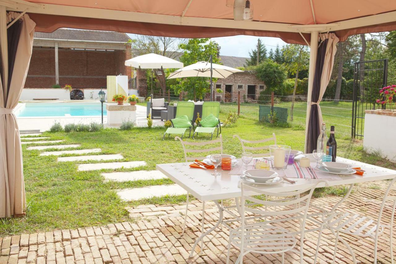 Cascina Belvedere Quargnento Bagian luar foto